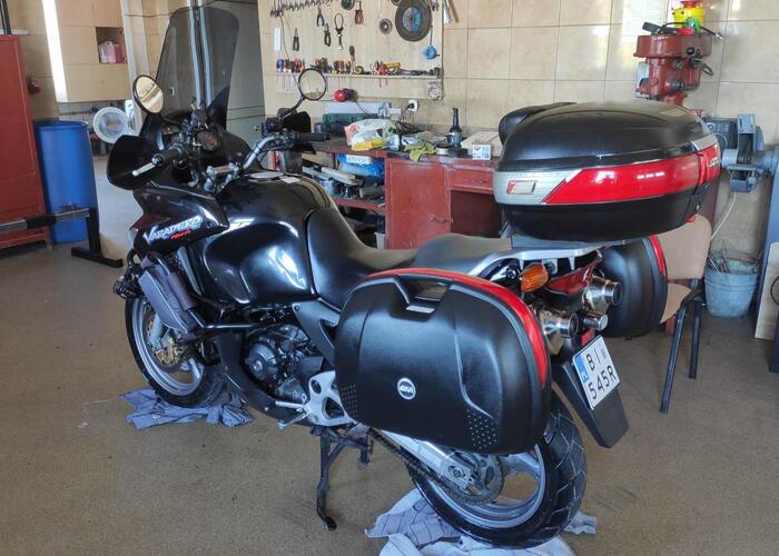 Grajewo ogłoszenia: Sprzedam motocykl szosowo turystyczny Honda Varadero xl 1000 2004r....