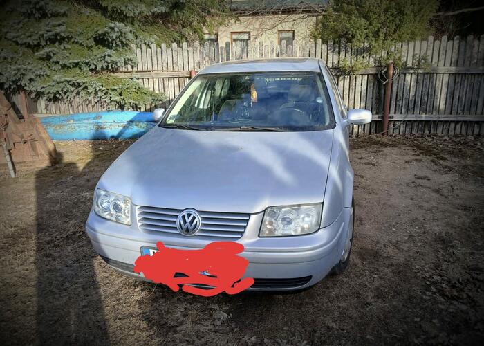 Grajewo ogłoszenia: Sprzedam Volkswagen Bora 1.6 1999r. Odpala,jeździ bez rdzy środek...